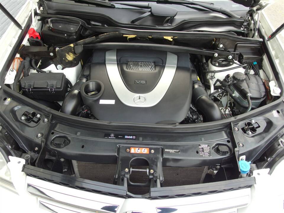 Bild 69/98 von Mercedes-Benz GL 450 4MATIC (2007)
