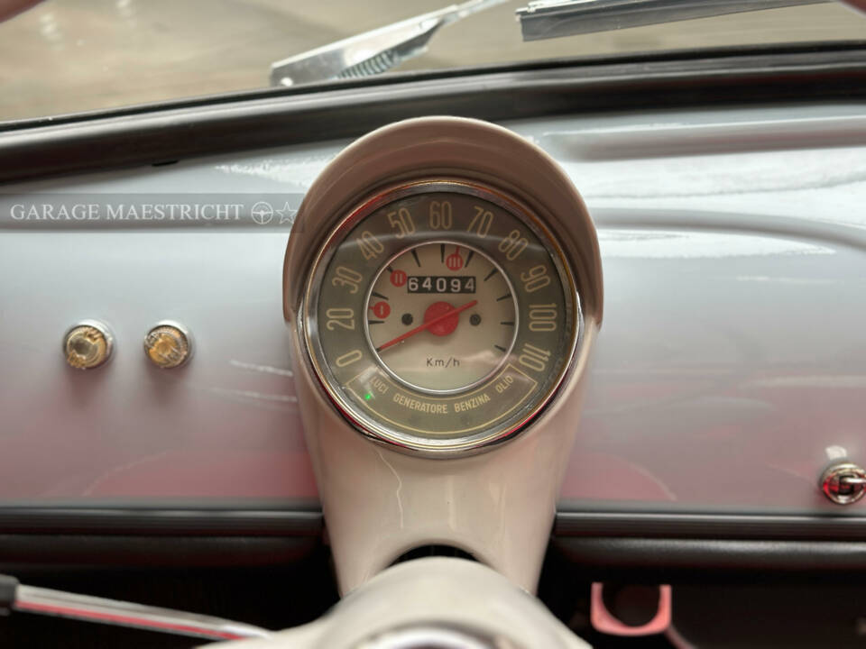 Image 26/102 of FIAT 500 D (1963)