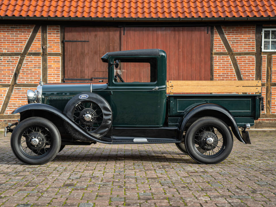 Image 14/40 of Ford Model A (1930)