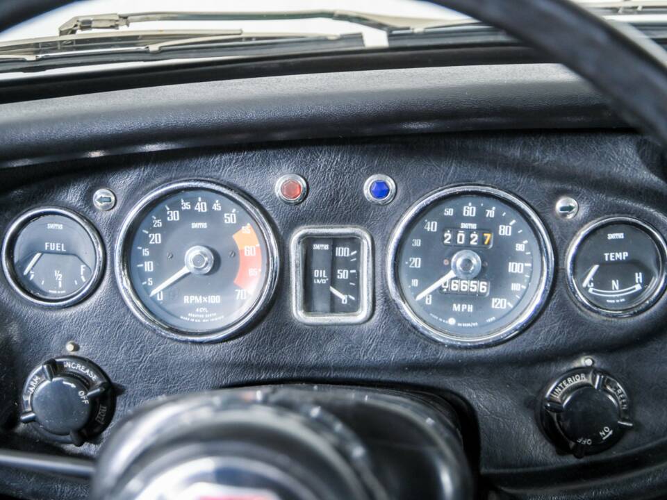 Bild 19/50 von MG MGB GT (1968)