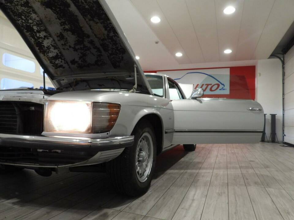 Image 12/15 of Mercedes-Benz 350 SLC (1973)