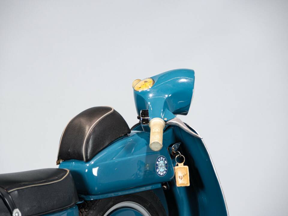 Image 22/36 of Piaggio DUMMY (1967)