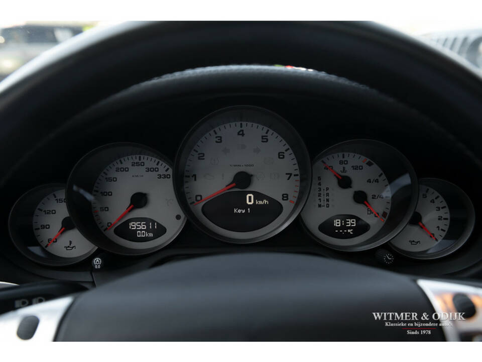 Image 23/29 of Porsche 911 Carrera 4S (2008)