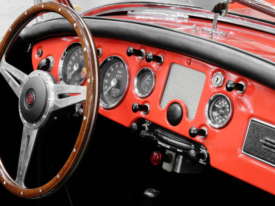 Imagen 23/45 de MG MGA 1500 (1957)