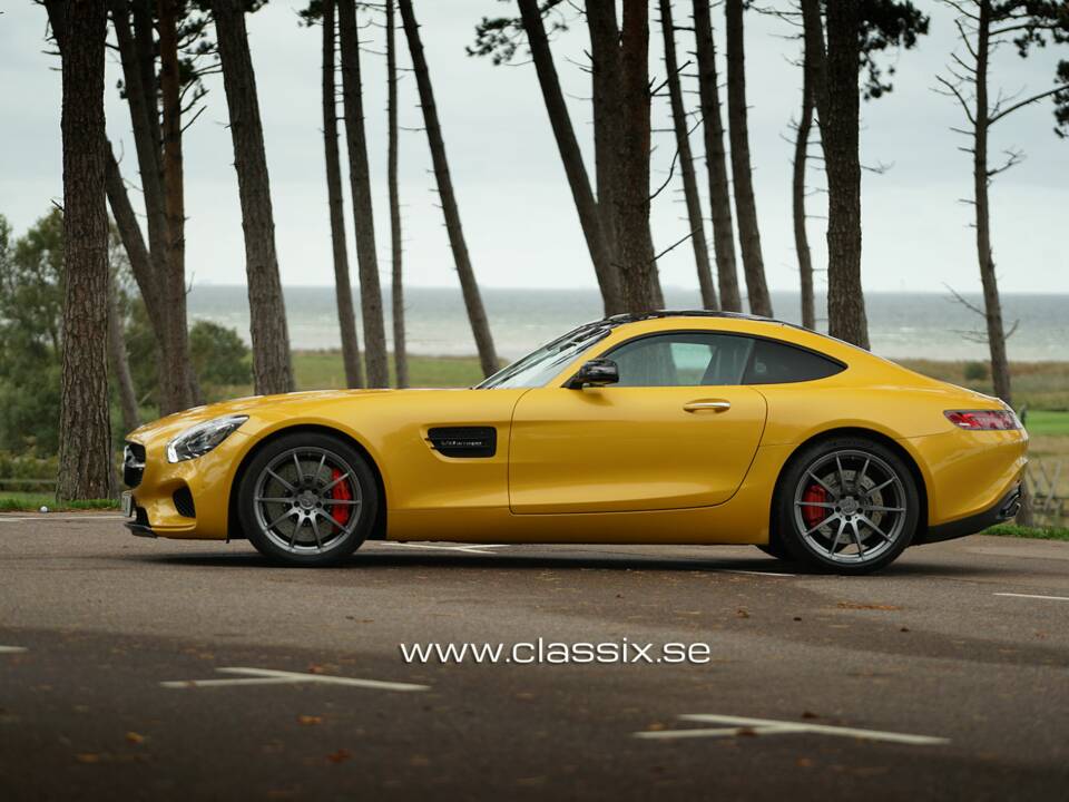 Image 5/23 of Mercedes-AMG GT-S (2015)