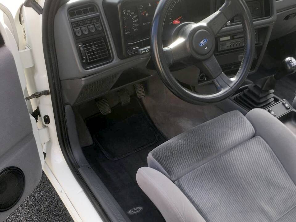 Image 28/33 of Ford Sierra 2.0i Cosworth (1988)