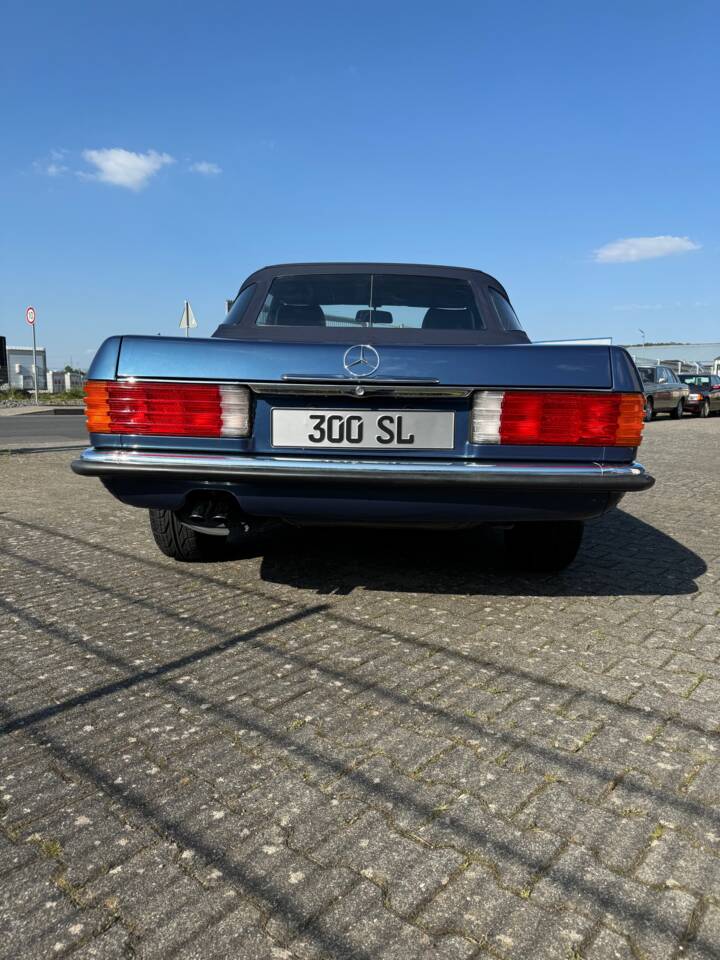 Image 2/21 of Mercedes-Benz 300 SL (1989)