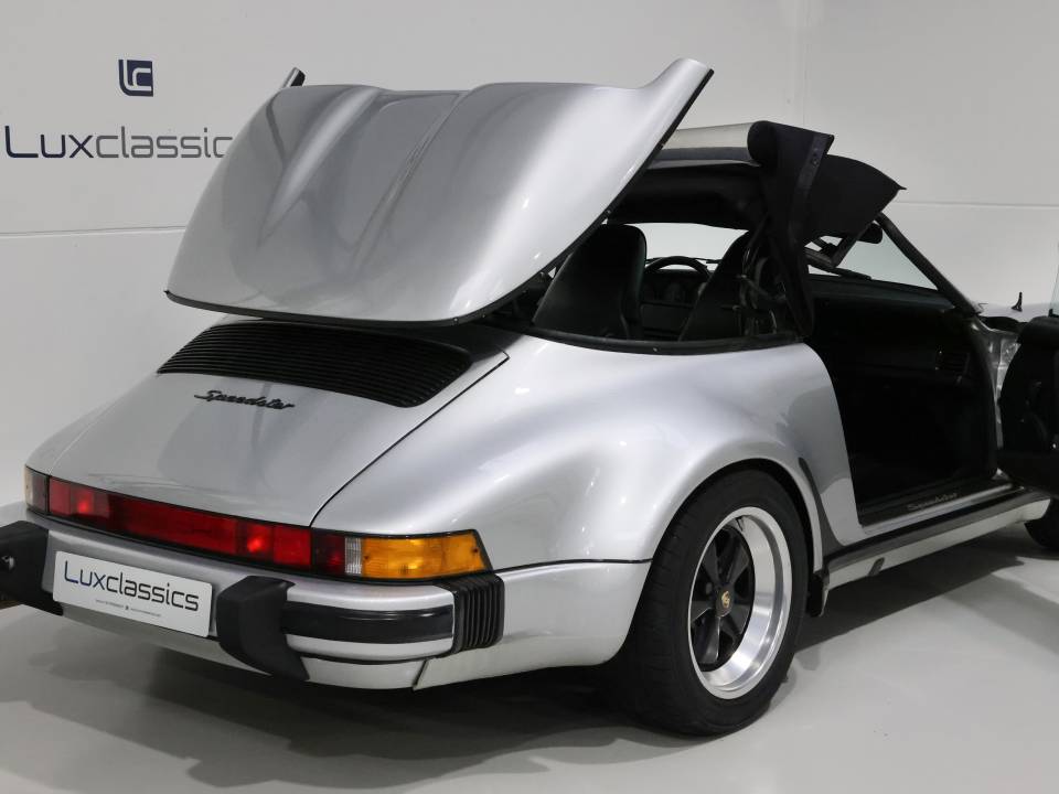 Imagen 26/29 de Porsche 911 Speedster 3.2 (1989)
