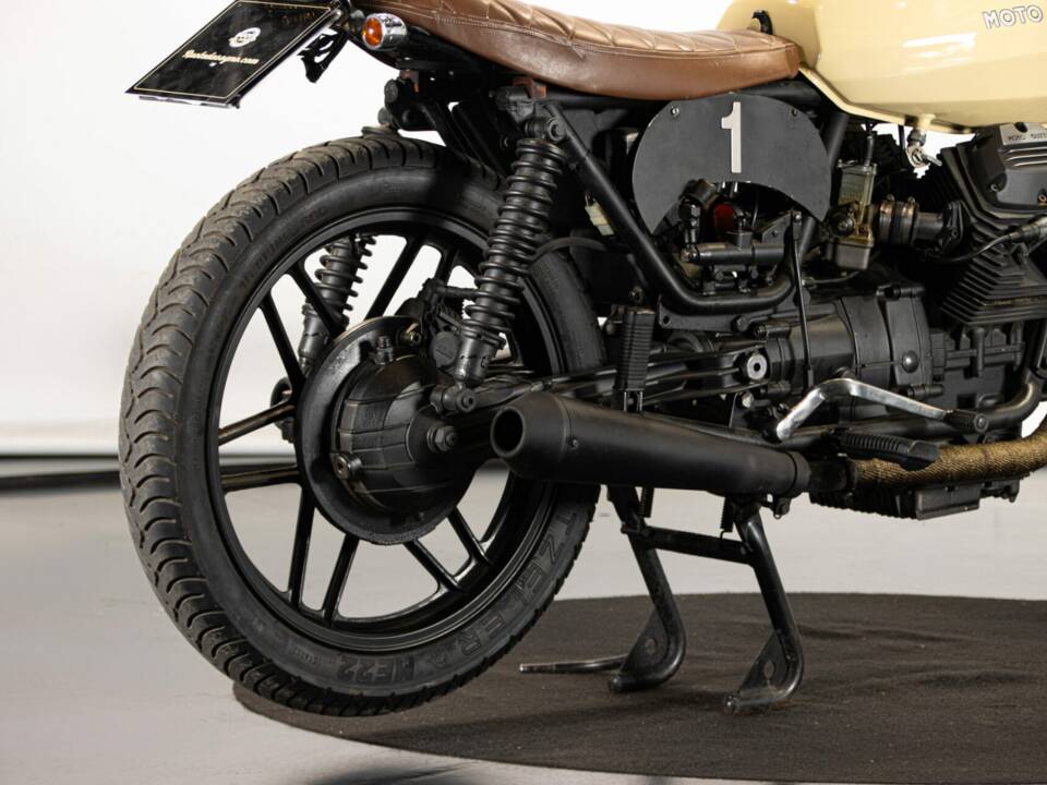 Image 9/50 of Moto Guzzi V 35 Imola II (1983)