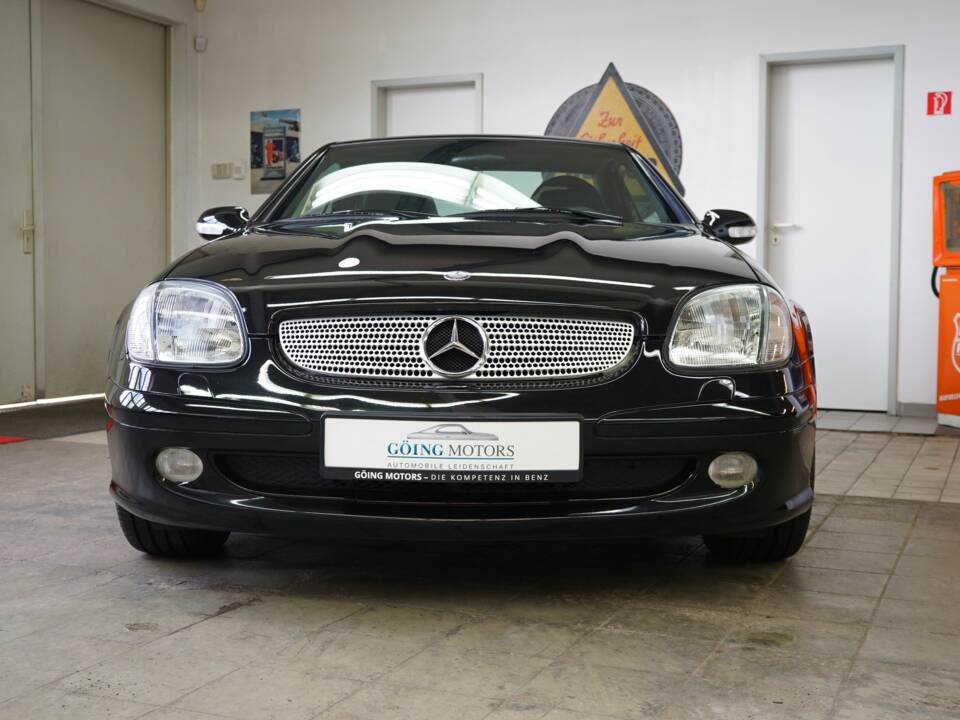 Immagine 3/44 di Mercedes-Benz SLK 230 Kompressor (2003)