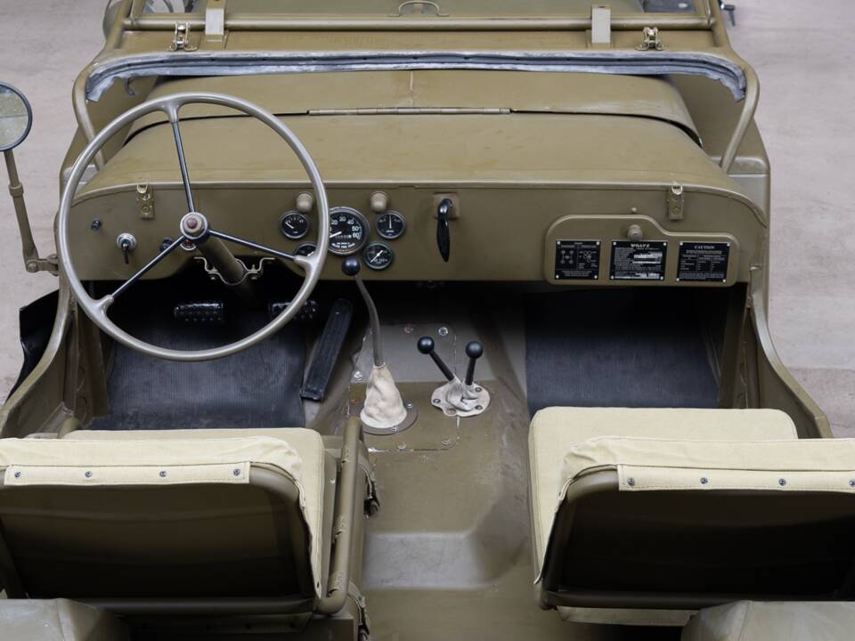 Image 22/35 of Jeep Willys-Overland CJ-3A (1944)