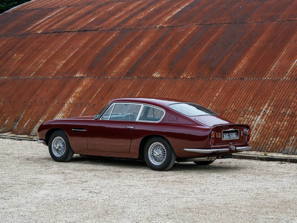 Bild 2/39 von Aston Martin DB 6 (1967)