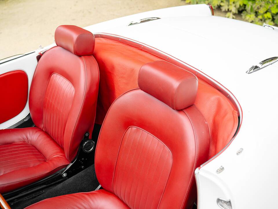 Imagen 28/42 de Alfa Romeo Giulia 1600 Spider (1964)