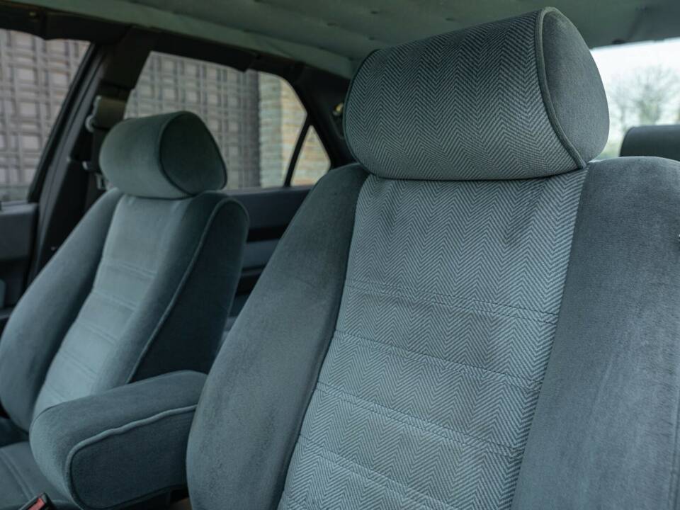 Image 27/50 of Alfa Romeo 164 2.0 (1990)