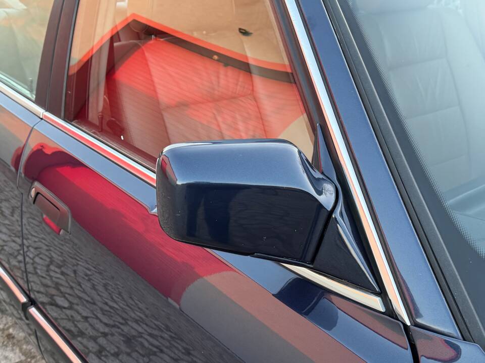 Immagine 80/99 di BMW 735i (1988)