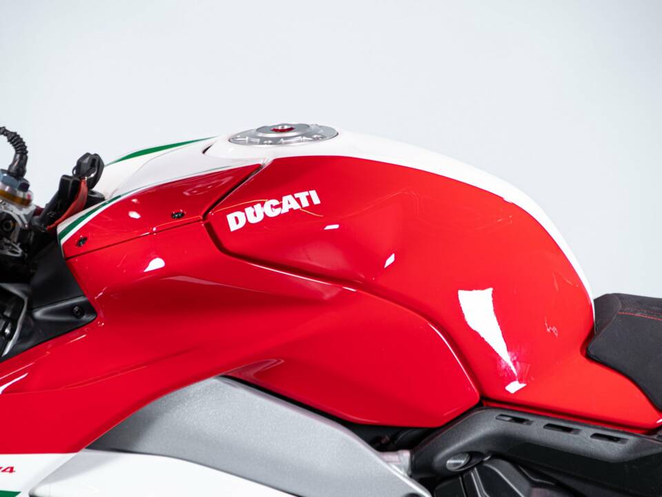 Image 21/50 of Ducati DUMMY (2018)
