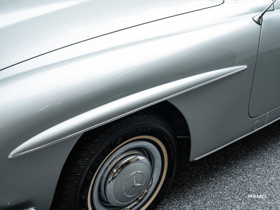 Image 18/44 of Mercedes-Benz 190 SL (1957)