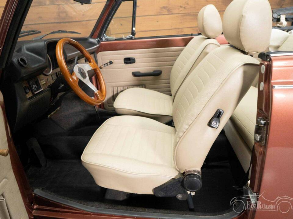 Bild 10/42 von Volkswagen Käfer 1600 (1978)
