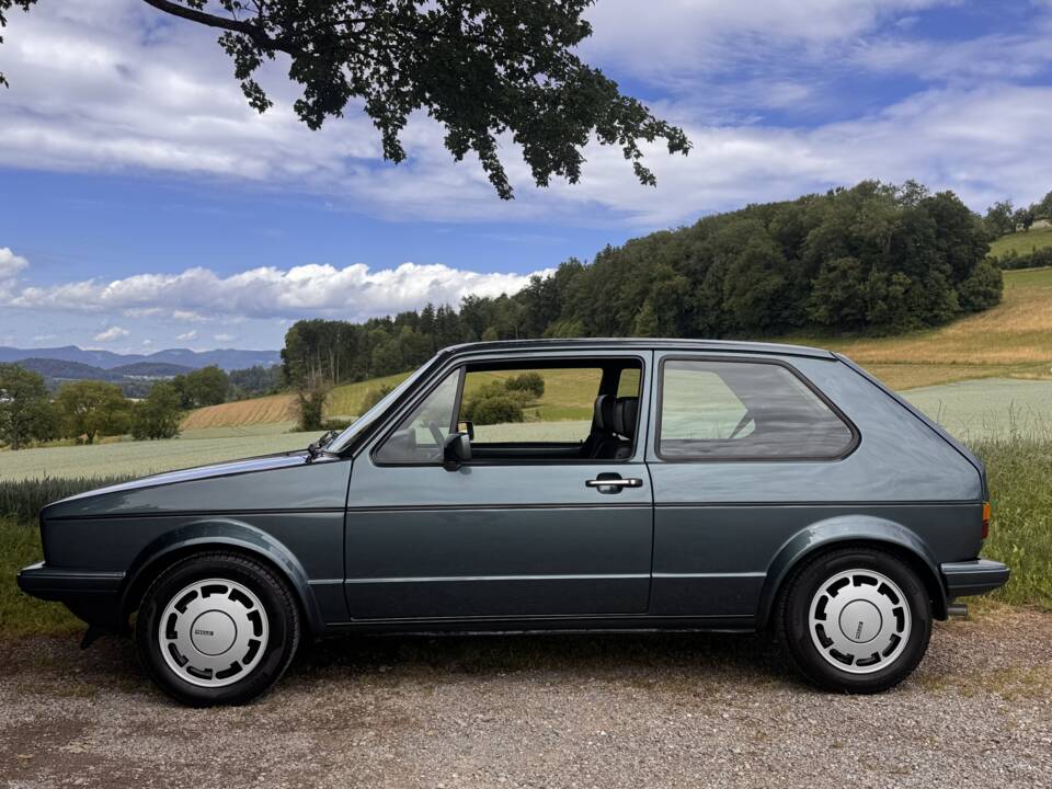Afbeelding 5/18 van Volkswagen Golf Mk I GTI Pirelli 1.8 (1983)