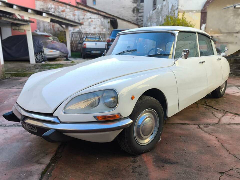 Bild 19/22 von Citroën DS 20 A (1971)