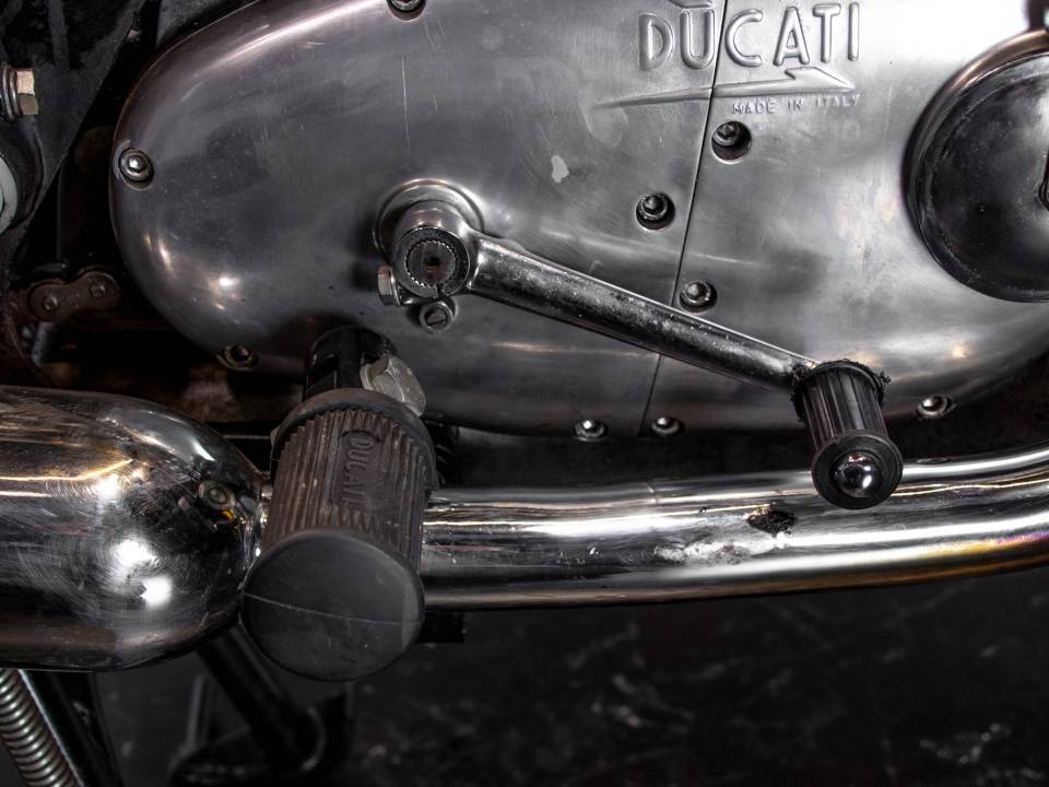 Imagen 47/50 de Ducati DUMMY (1972)