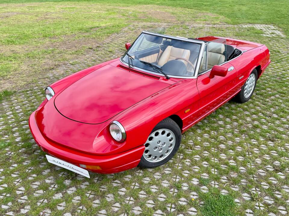 Bild 14/23 von Alfa Romeo 2.0 Spider (1991)