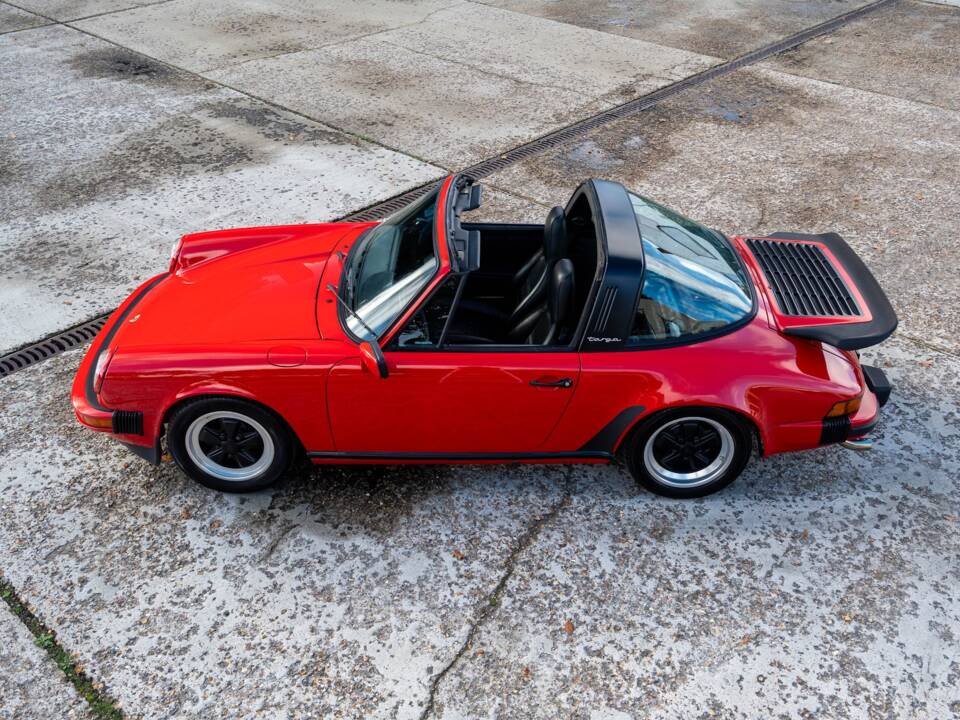 Bild 7/35 von Porsche 911 Carrera 3.2 (1987)