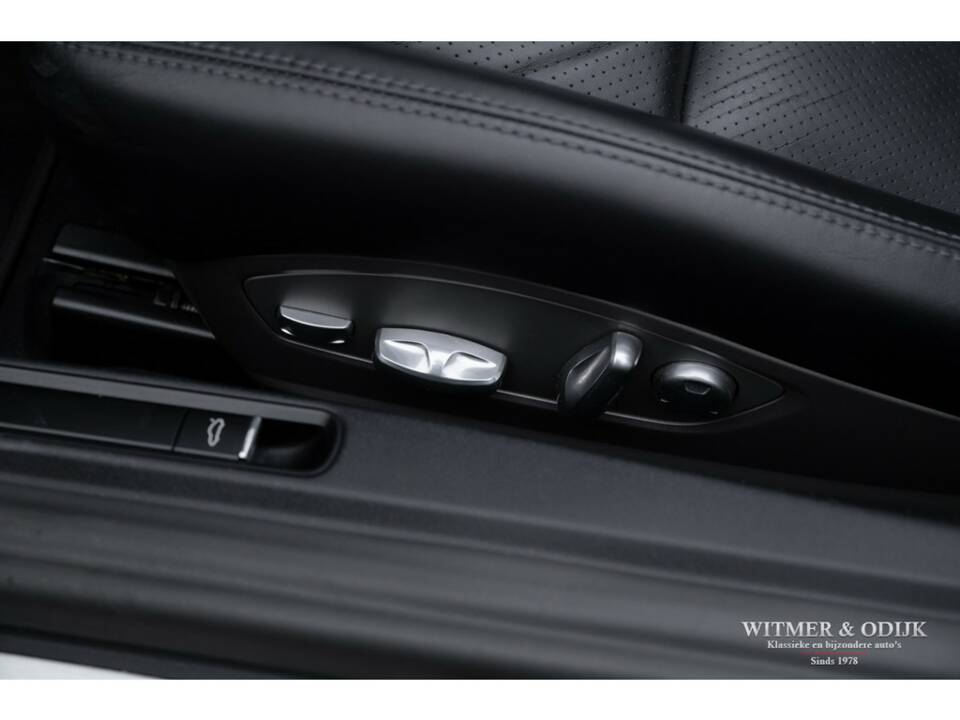 Bild 36/44 von Porsche 911 Carrera 4S (2014)