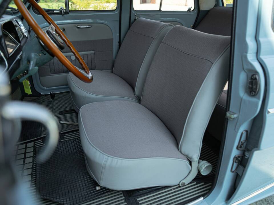 Immagine 32/50 di Renault Dauphine Gordini (1961)