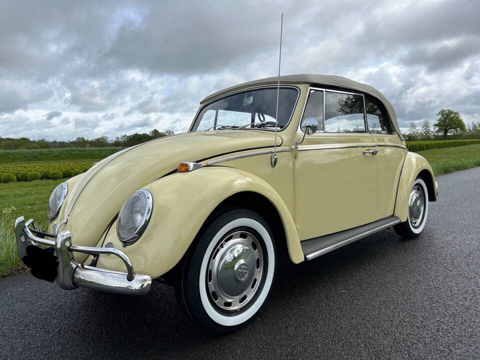 Image 3/15 of Volkswagen Beetle 1300 (1966)