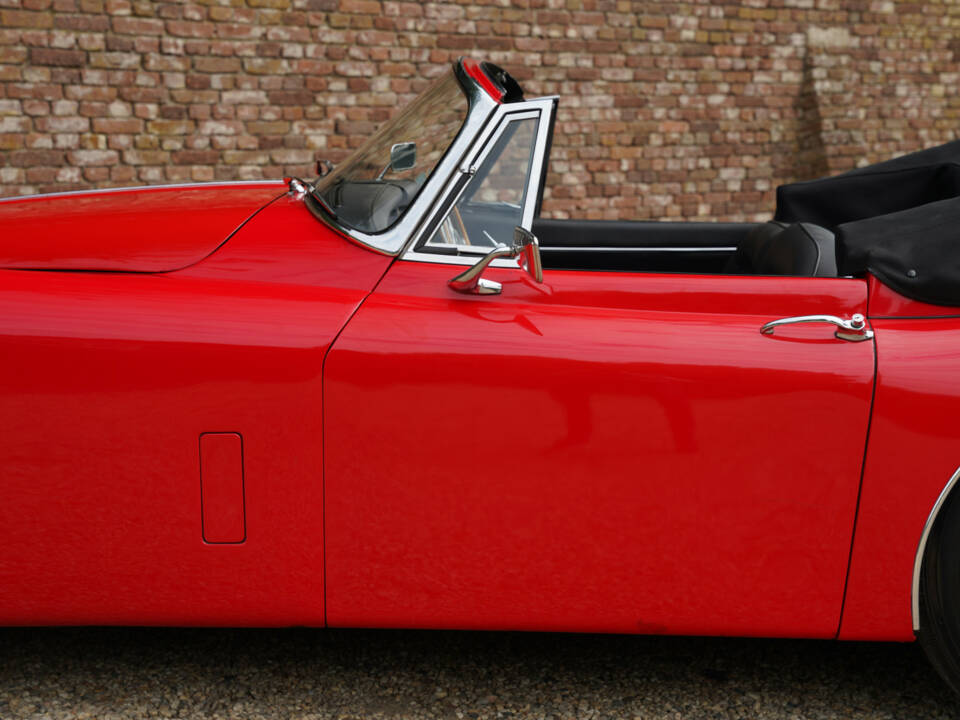 Image 14/50 of Jaguar XK 150 DHC (1960)