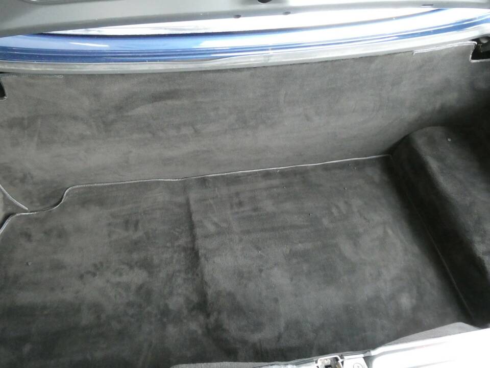 Bild 15/23 von Mercedes-Benz 560 SL (1989)