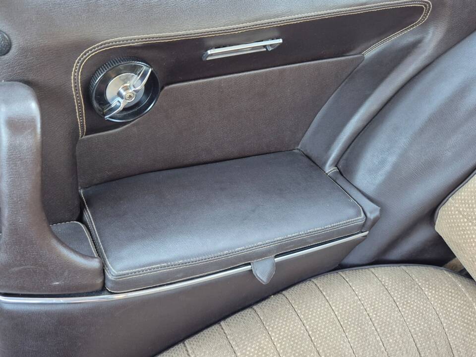 Immagine 18/51 di FIAT Dino 2400 Coupe (1971)