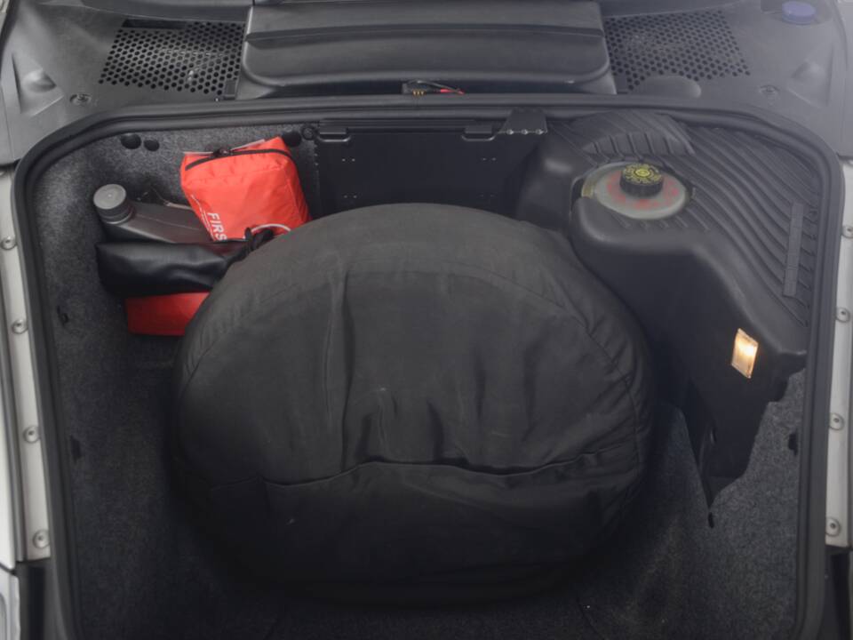 Image 23/30 of Porsche Boxster (1999)