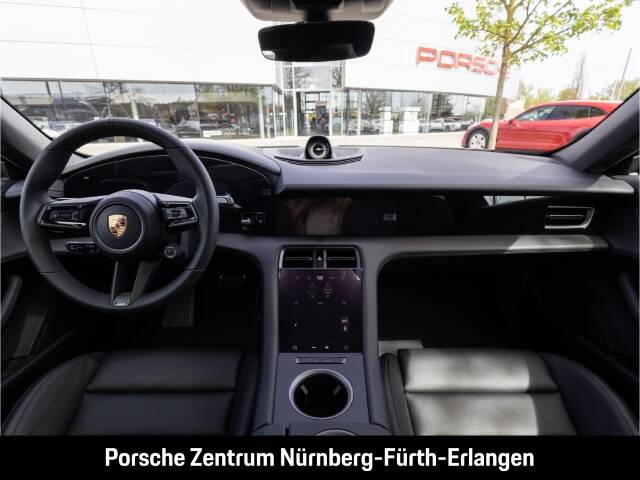 Image 17/36 of Porsche Taycan 4S Sport Turismo (2026)