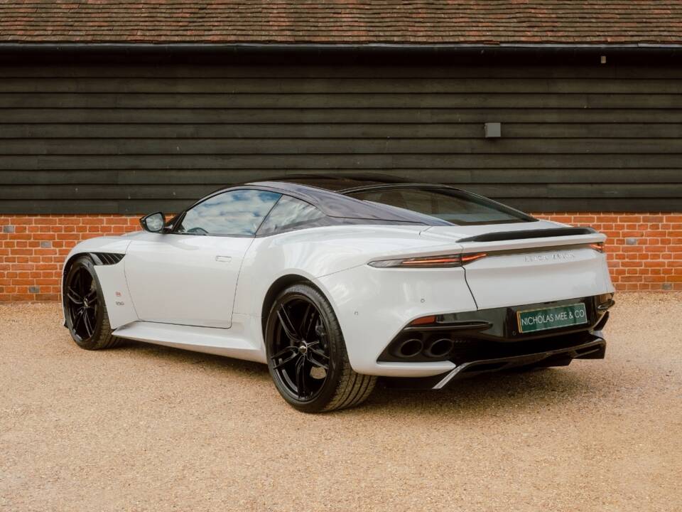 Bild 3/82 von Aston Martin DBS Superleggera (2018)