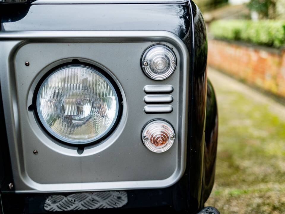 Image 30/50 of Land Rover Defender 90 (2012)