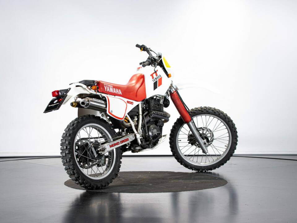 Bild 4/50 von Yamaha TT 600 (1985)