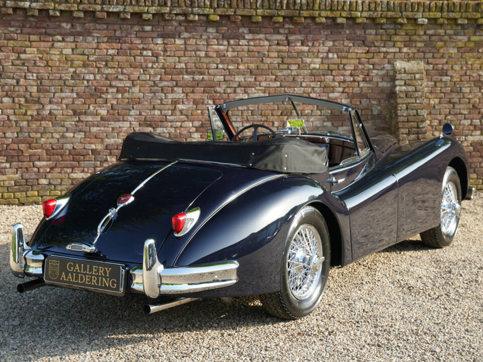 Bild 2/50 von Jaguar XK 140 DHC (1954)