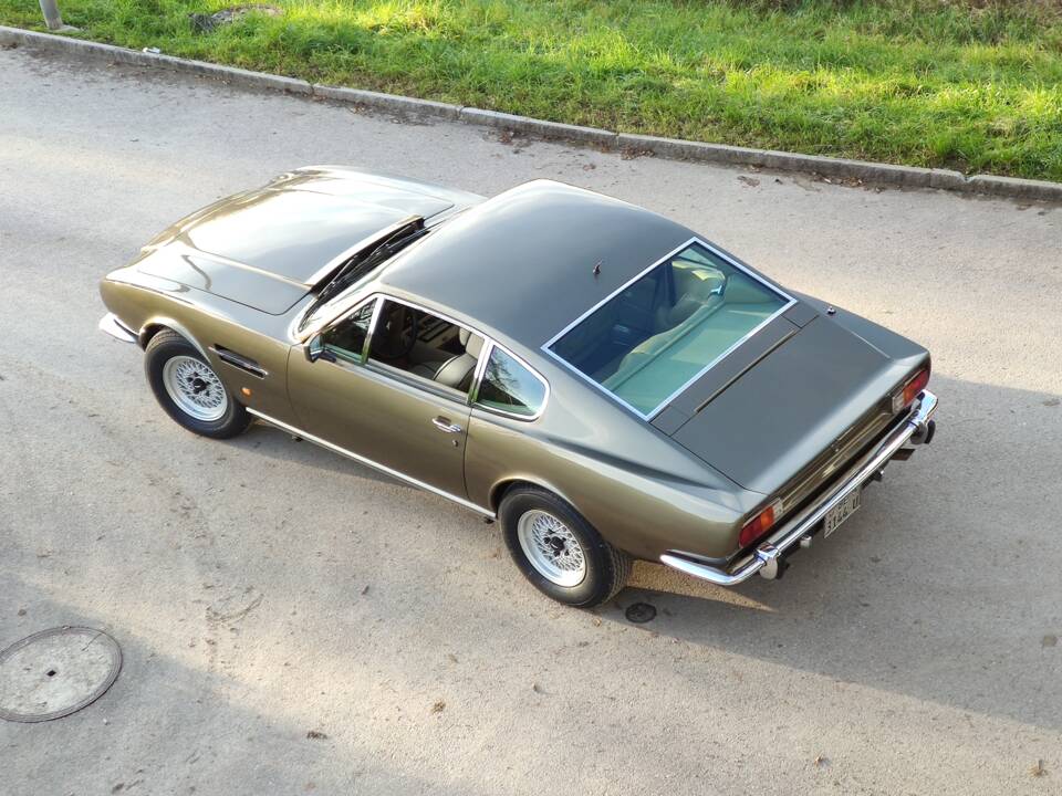 Afbeelding 2/9 van Aston Martin V8 EFi (1988)