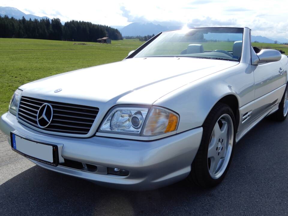 Image 6/25 of Mercedes-Benz SL 500 (2000)
