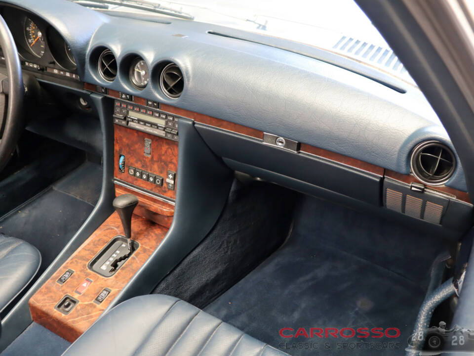 Image 21/50 of Mercedes-Benz 560 SL (1988)