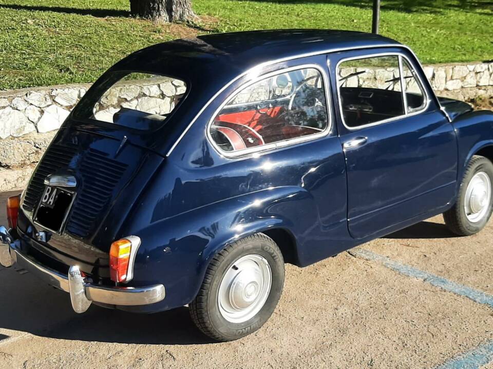 Image 8/13 of FIAT 600 D (1971)