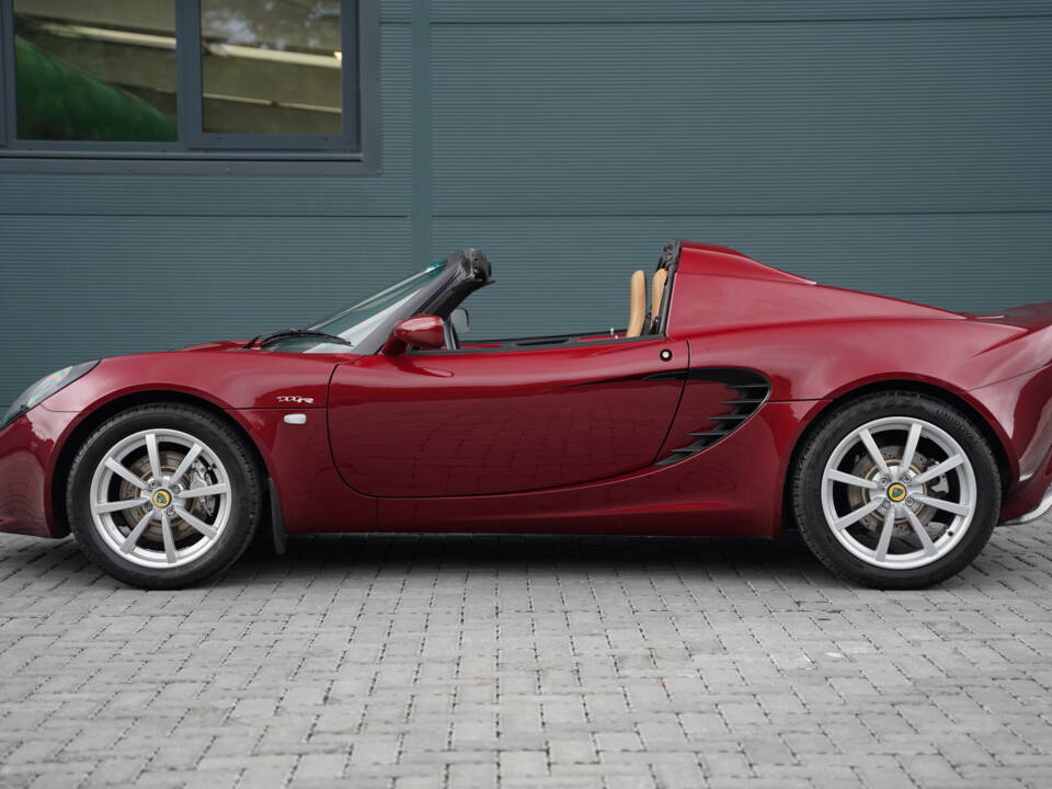 Immagine 6/50 di Lotus Elise 111R (2004)