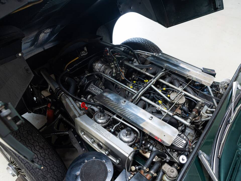 Image 24/26 de Jaguar Type E V12 (2+2) (1971)
