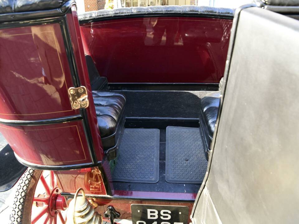 Bild 47/50 von Cadillac Model B Surrey (1904)