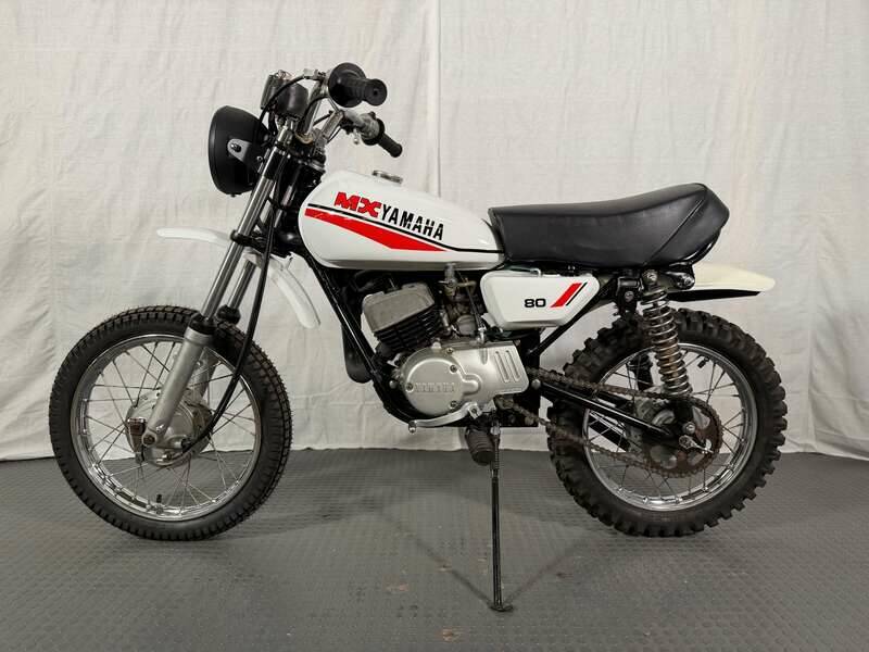 Immagine 2/36 di Yamaha RD 80 MX (1980)