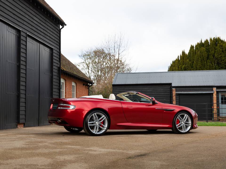 Afbeelding 81/81 van Aston Martin DB 9 Volante (2015)