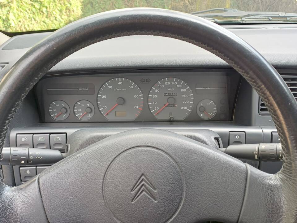 Bild 9/12 von Citroën Xantia 2.0i (1994)