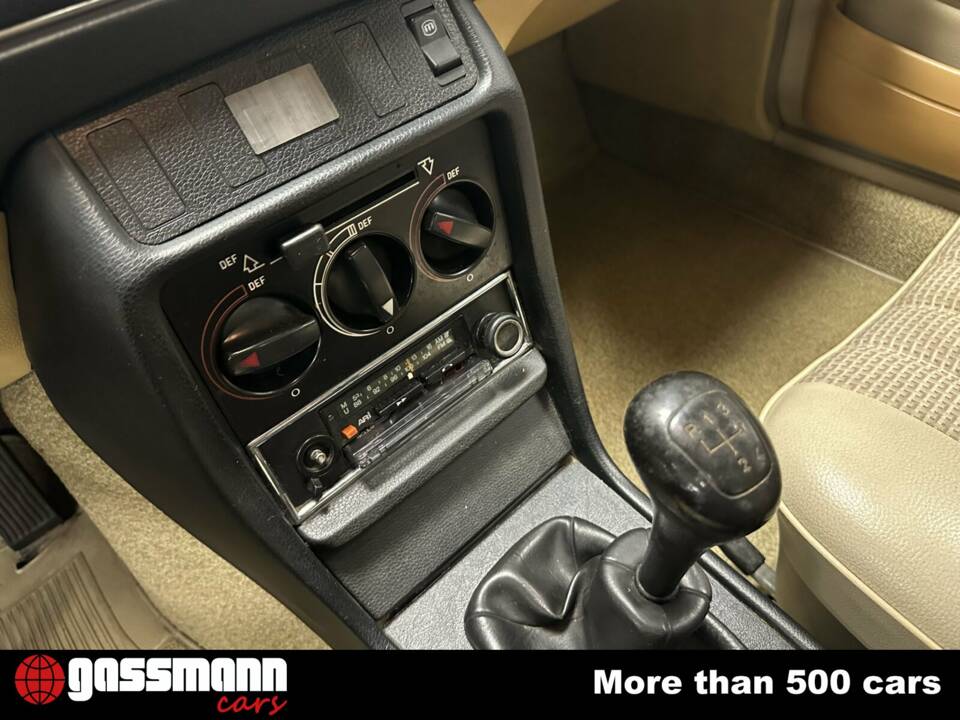 Image 11/15 de Mercedes-Benz 200 D (1978)